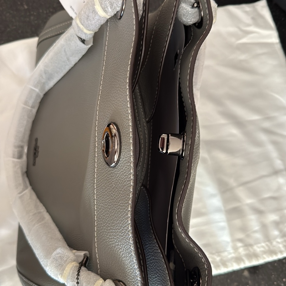 Coach Turnlock Edie Shoulder Bag Dark Heather Gray Pebble Leather New W/Tags - Picture 8 of 16